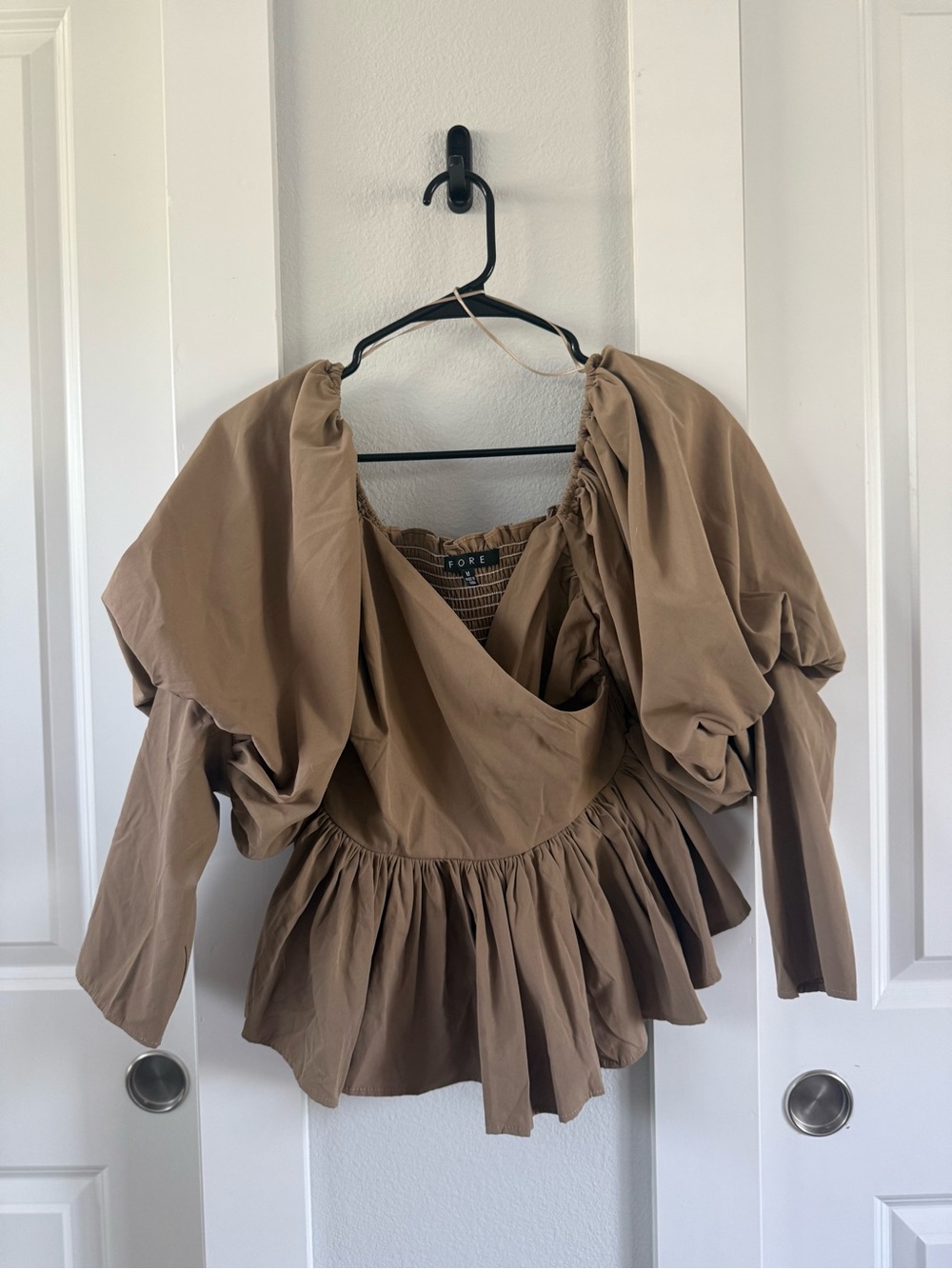 Vici Tan Puff-Sleeve Peplum Blouse